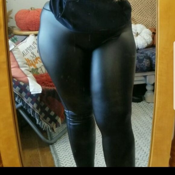 Leather looking leggings. - Picture 1 of 5